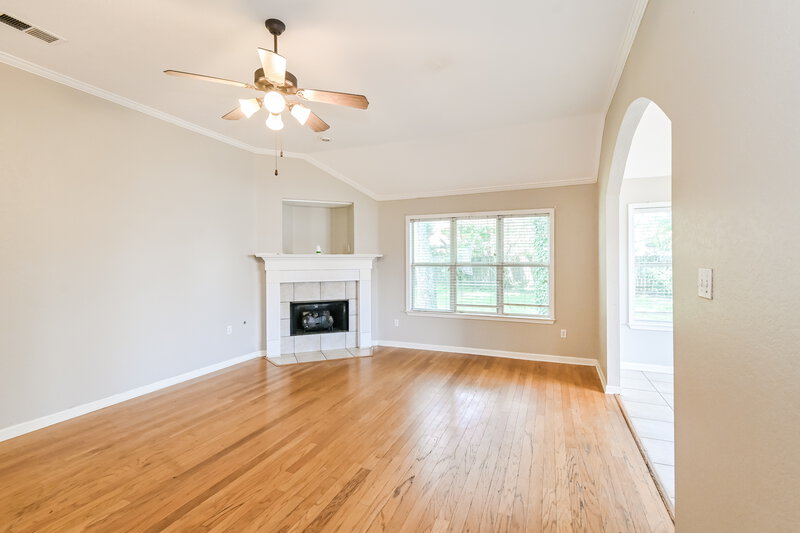 1,870/Mo, 4075 Destin Dr Olive Branch, MS 38654 Living Room View