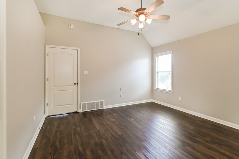 1,870/Mo, 4075 Destin Dr Olive Branch, MS 38654 Main Bedroom View 2