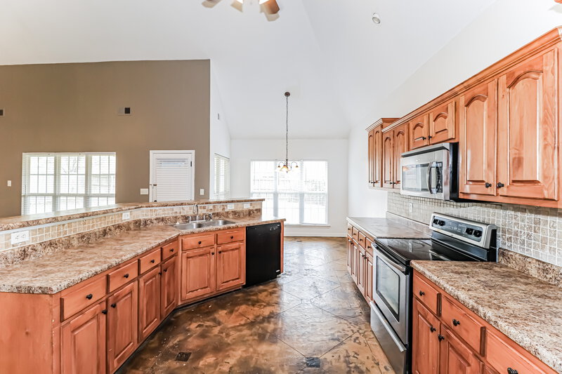 2,280/Mo, 5432 Milton Ridge Dr Arlington, TN 38002 Kitchen View