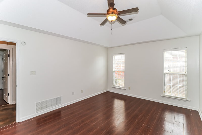 2,280/Mo, 5432 Milton Ridge Dr Arlington, TN 38002 Main Bedroom View