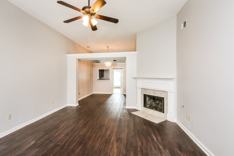 2,220/Mo, 1109 McGowan Dr Southaven, MS 38671 Living Room View