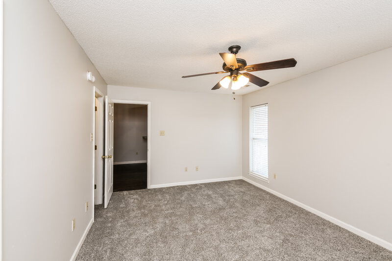 2,220/Mo, 1109 McGowan Dr Southaven, MS 38671 Main Bedroom View 3