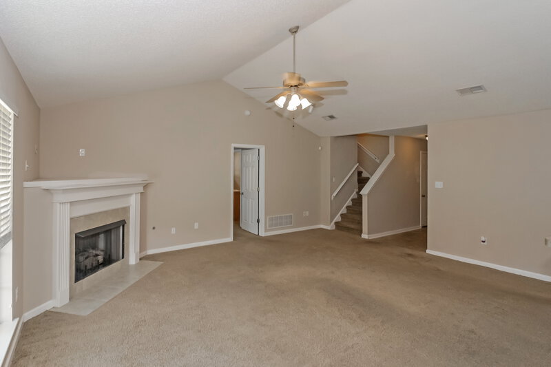 1,760/Mo, 1839 Roy Dr Southaven, MS 38671 Living Room View 2
