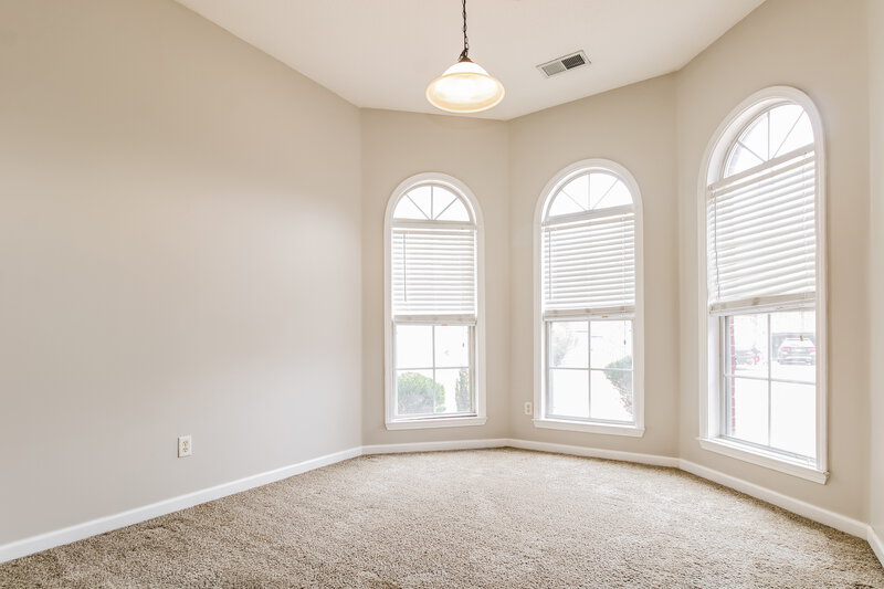 2,270/Mo, 5327 Brookwater Cv S Memphis, TN 38125 Dining Room View