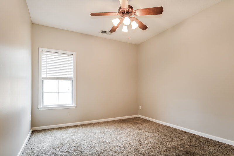 2,270/Mo, 5327 Brookwater Cv S Memphis, TN 38125 Main Bedroom View