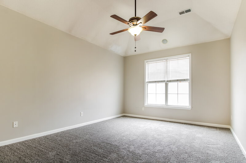 2,270/Mo, 5327 Brookwater Cv S Memphis, TN 38125 Main Bedroom View 2