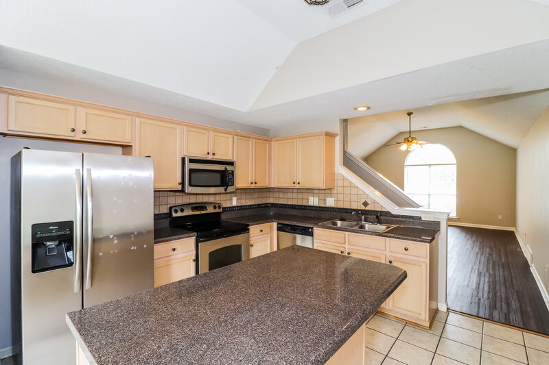 2,365/Mo, 11195 Cashmere Wood Dr Arlington, TN 38002 Kitchen View