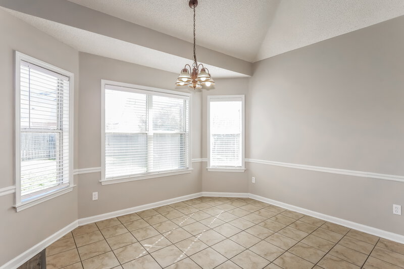 2,130/Mo, 1516 Sawmill Creek Ln Cordova, TN 38016 Dining Room View