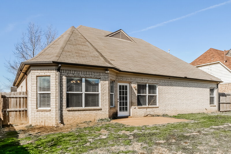 2,130/Mo, 1516 Sawmill Creek Ln Cordova, TN 38016 Rear View 2