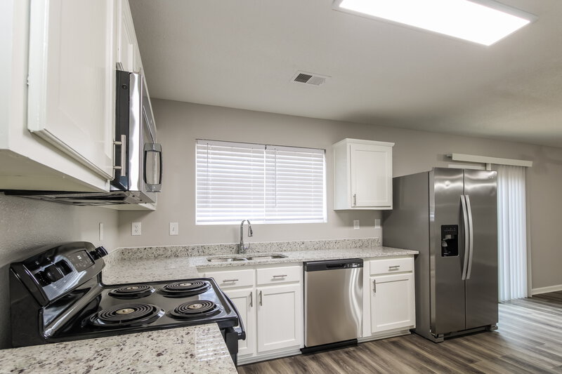 1,945/Mo, 9965 Branley Oak Dr Cordova, TN 38016 Kitchen View 2