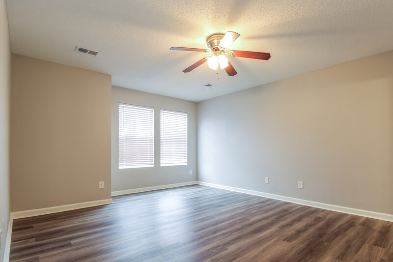 1,945/Mo, 9965 Branley Oak Dr Cordova, TN 38016 Main Bedroom View