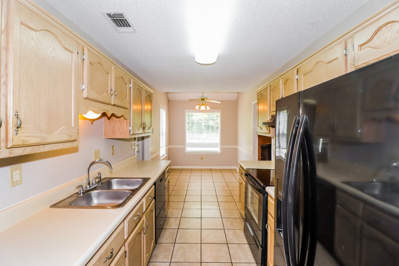 2,065/Mo, 9656 Wood Green Ln Lakeland, TN 38002 Kitchen View 2