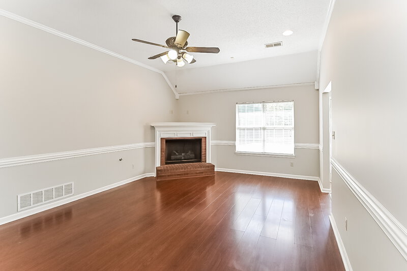 2,720/Mo, 2373 Kindlewood Dr Southaven, MS 38672 Living Room View