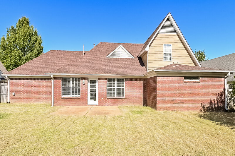 2,720/Mo, 2373 Kindlewood Dr Southaven, MS 38672 Rear View
