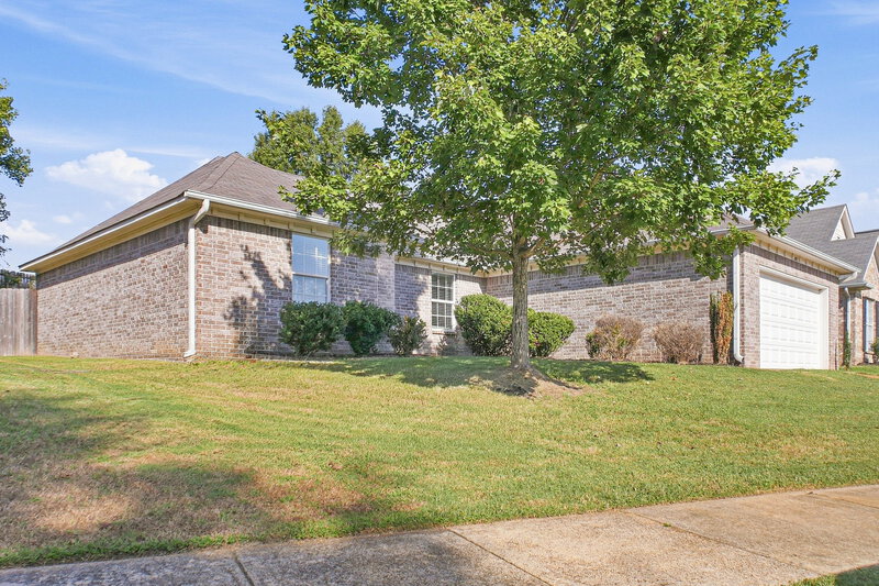 1,860/Mo, 4085 Colton Dr Olive Branch, MS 38654 Front View