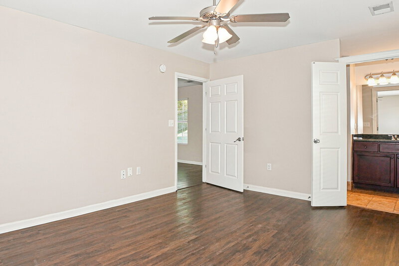 1,860/Mo, 4085 Colton Dr Olive Branch, MS 38654 Primary Bedroom View 2
