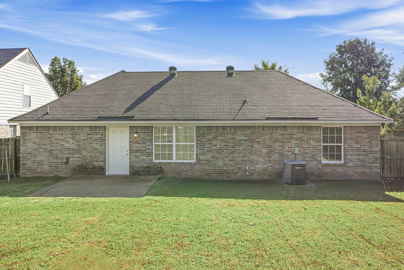 1,860/Mo, 4085 Colton Dr Olive Branch, MS 38654 Rear View