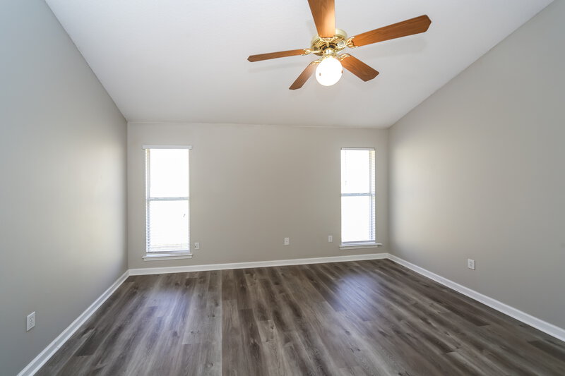 1,610/Mo, 4046 Rosebury Ln Horn Lake, MS 38637 Main Bedroom View