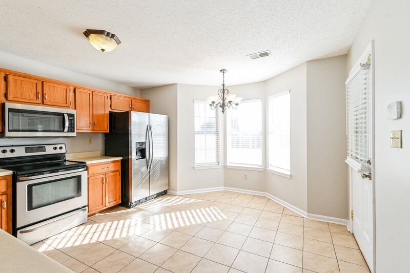2,330/Mo, 4185 Shadow Oaks Dr Horn Lake, MS 38637 Kitchen View