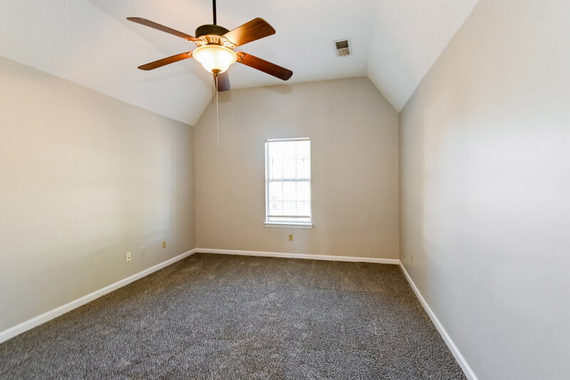 2,330/Mo, 4185 Shadow Oaks Dr Horn Lake, MS 38637 Bedroom View