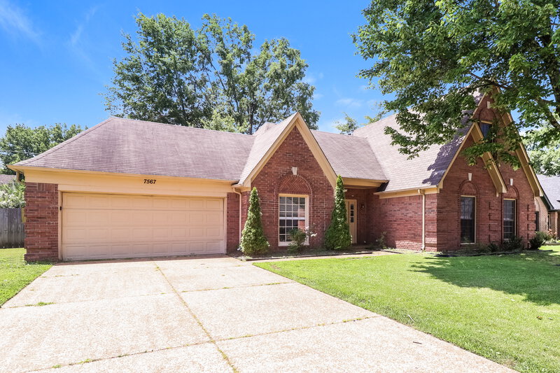 2,145/Mo, 7567 Dexter Grove Dr Cordova, TN 38016 Front View