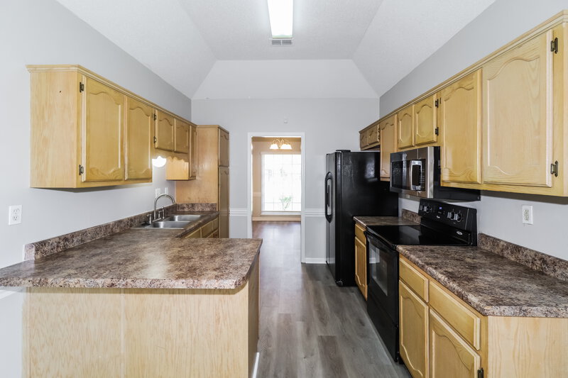 2,145/Mo, 7567 Dexter Grove Dr Cordova, TN 38016 Kitchen View