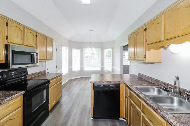 2,145/Mo, 7567 Dexter Grove Dr Cordova, TN 38016 Kitchen View 2