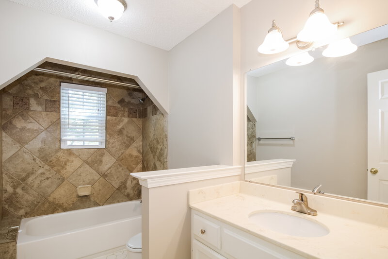 2,095/Mo, 7695 Stout Rd Germantown, TN 38138 Bathroom View