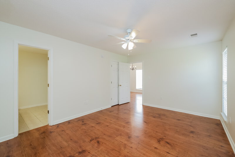 1,795/Mo, 1614 Central Trails Dr Southaven, MS 38671 Main Bedroom View 2