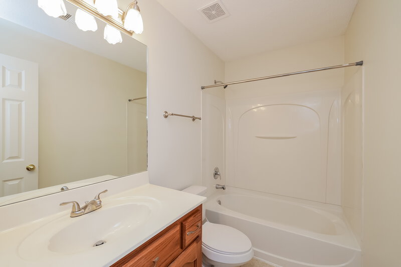 1,795/Mo, 1614 Central Trails Dr Southaven, MS 38671 Bathroom View
