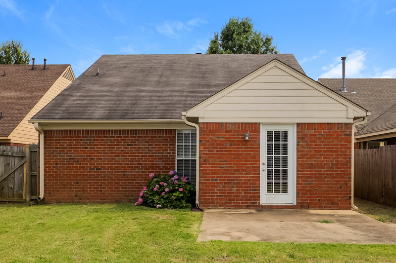 1,795/Mo, 1614 Central Trails Dr Southaven, MS 38671 Rear View