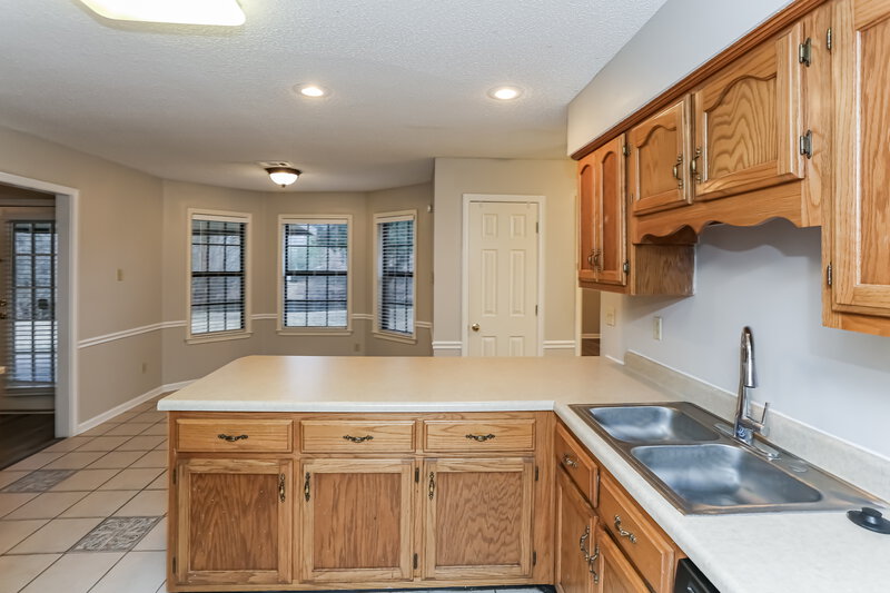 2,990/Mo, 6886 Cottontail Cv Arlington, TN 38002 Kitchen View 2