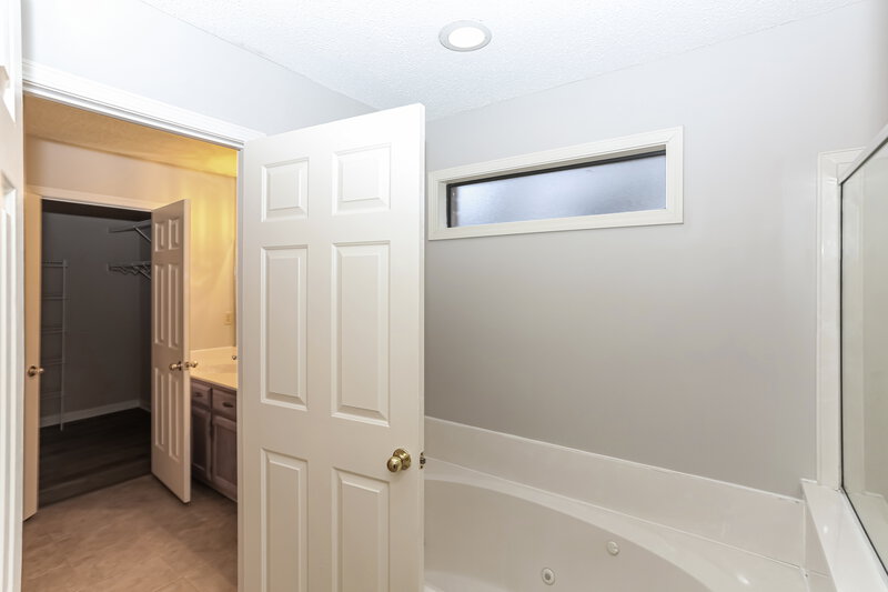 2,990/Mo, 6886 Cottontail Cv Arlington, TN 38002 Main Bedroom View 3