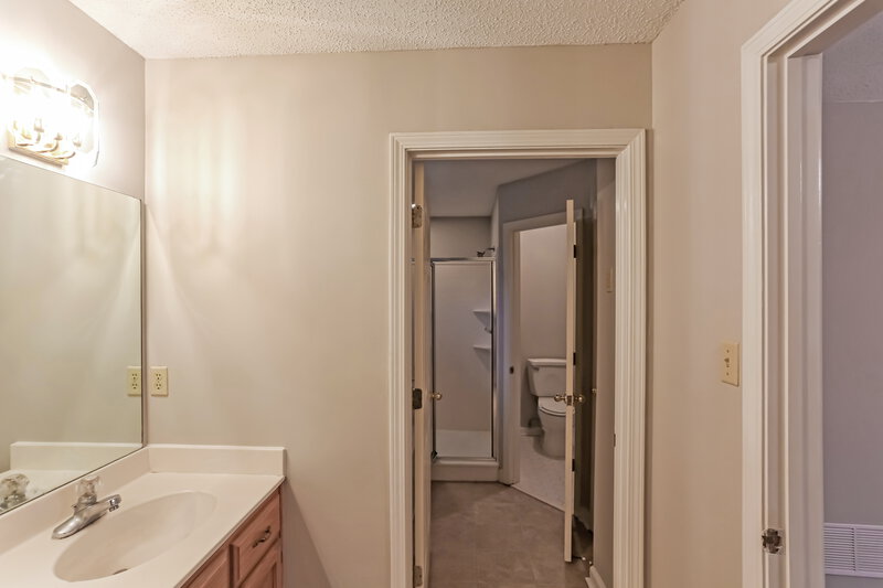 2,990/Mo, 6886 Cottontail Cv Arlington, TN 38002 Main Bedroom View 4