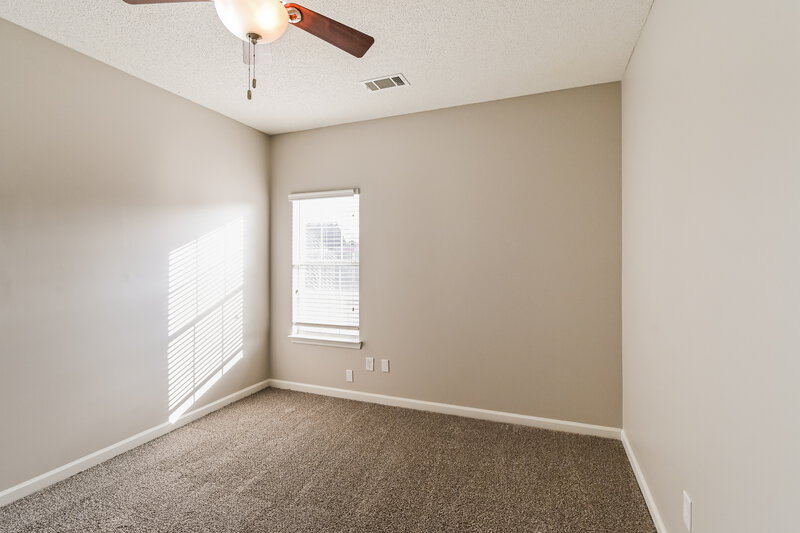 2,220/Mo, 8832 Sweet Flag Loop W Southaven, MS 38671 Bedroom View 2