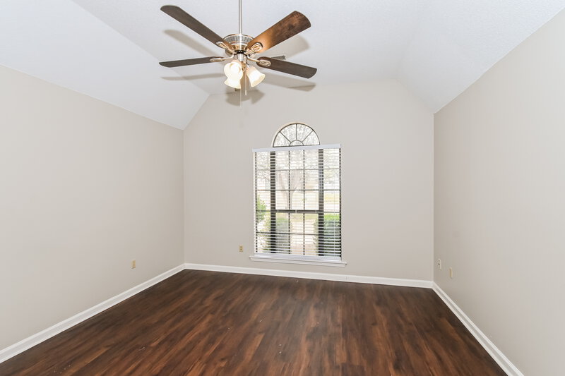 2,115/Mo, 7727 Shadow Glen Ln Arlington, TN 38002 Main Bedroom View