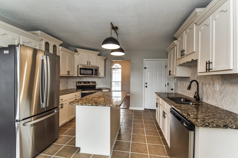 2,035/Mo, 8391 Olivia Ln Southaven, MS 38672 Kitchen View