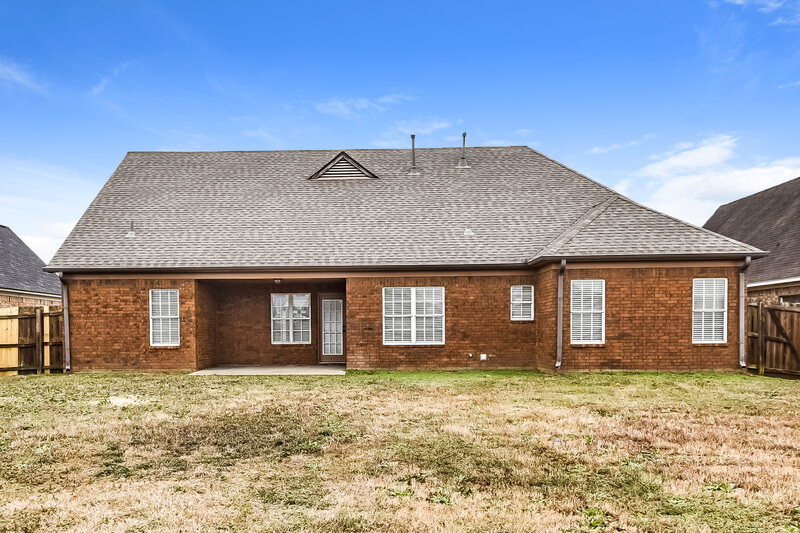 2,035/Mo, 8391 Olivia Ln Southaven, MS 38672 Rear View