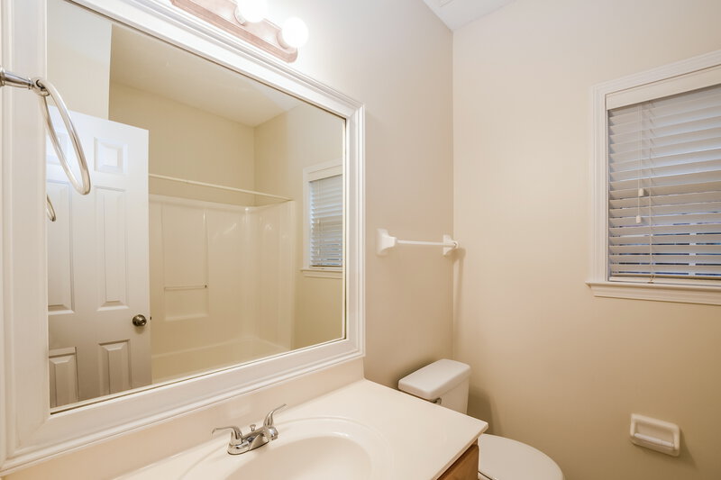 3,010/Mo, 2618 Wood Sage Cv Cordova, TN 38016 Bathroom View