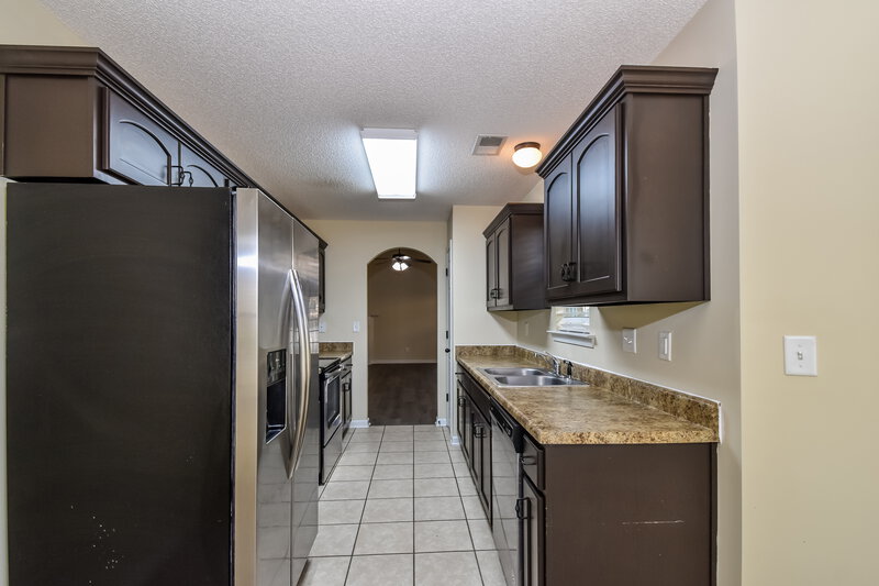1,730/Mo, 7313 Green Ash Dr Olive Branch, MS 38654 Kitchen View 2