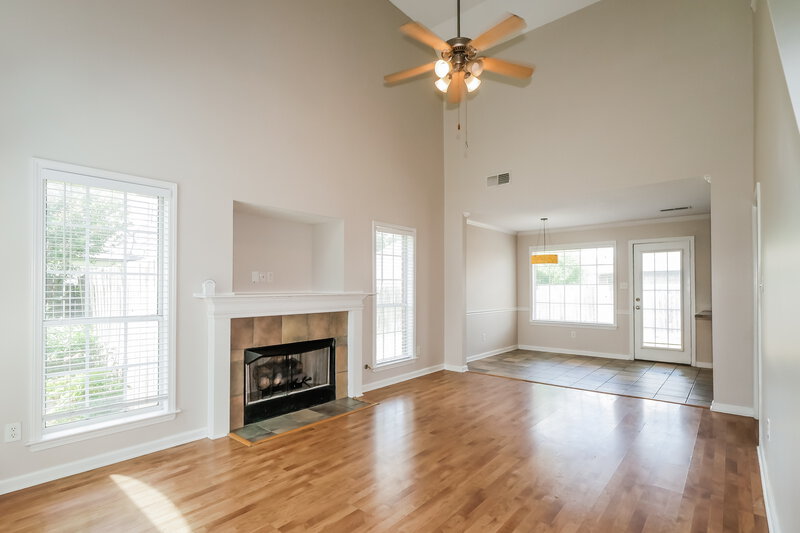 2,205/Mo, 6076 Armistead St Arlington, TN 38002 Living Room View