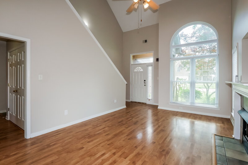 2,205/Mo, 6076 Armistead St Arlington, TN 38002 Living Room View 2