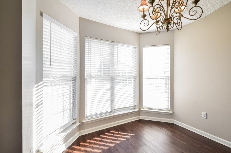 1,875/Mo, 1708 Cherry Creek Dr Southaven, MS 38671 Dining Room View