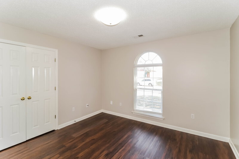 2,640/Mo, 1708 Cherry Creek Dr Southaven, MS 38671 Bedroom View