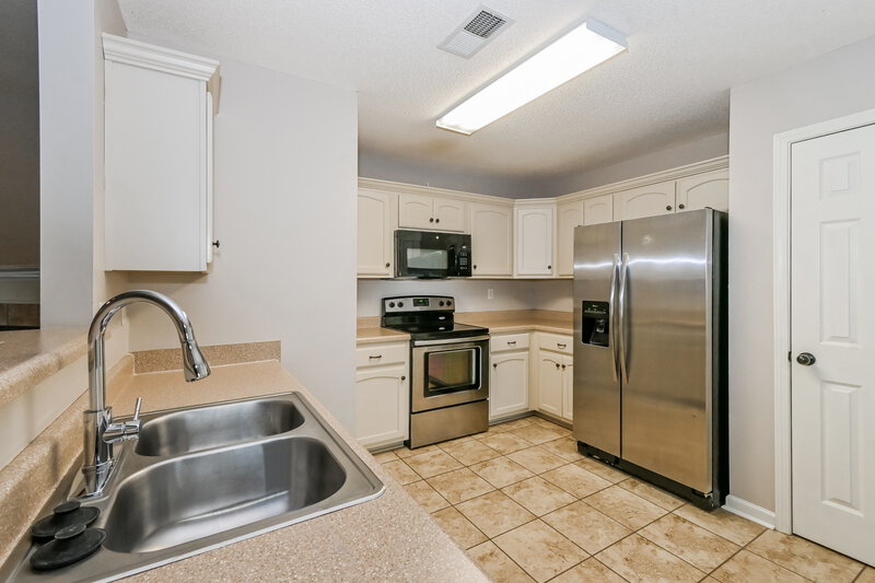 1,925/Mo, 7852 Ridgedale Dr Olive Branch, MS 38654 Kitchen View