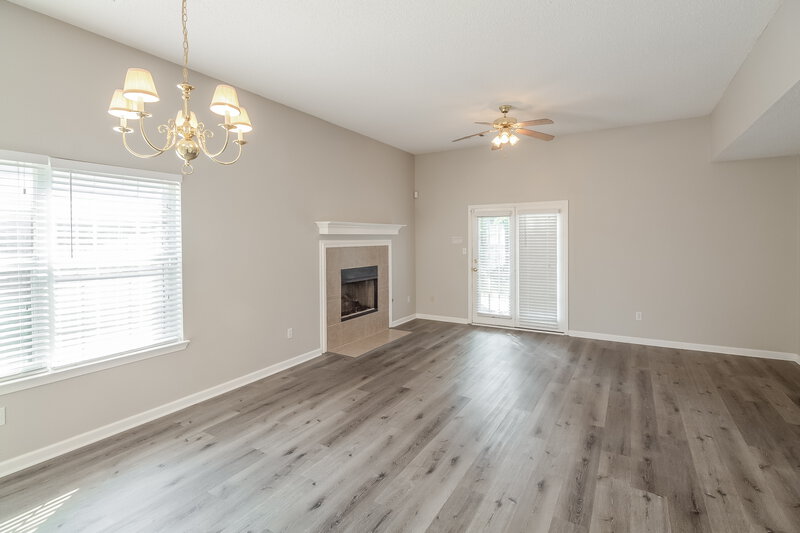 1,830/Mo, 4905 Top Notch Loop Memphis, TN 38125 Living Room View 2