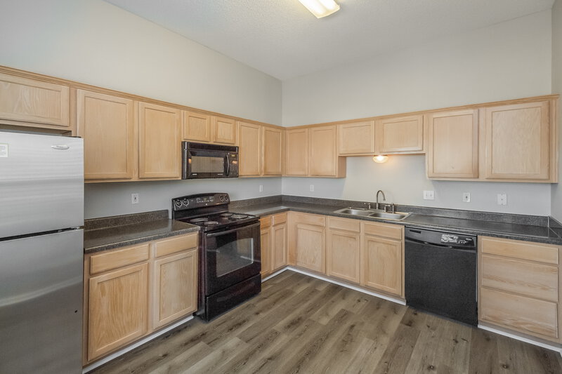 1,830/Mo, 4905 Top Notch Loop Memphis, TN 38125 Kitchen View 2