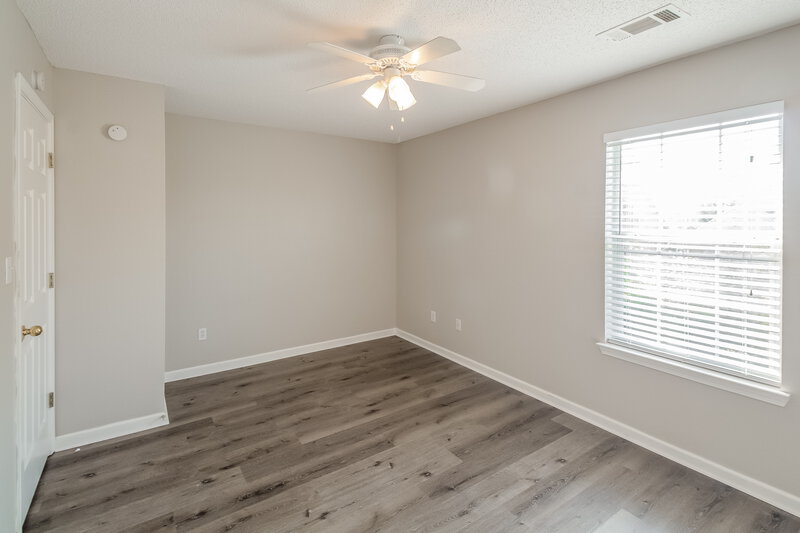 1,830/Mo, 4905 Top Notch Loop Memphis, TN 38125 Bedroom View 2