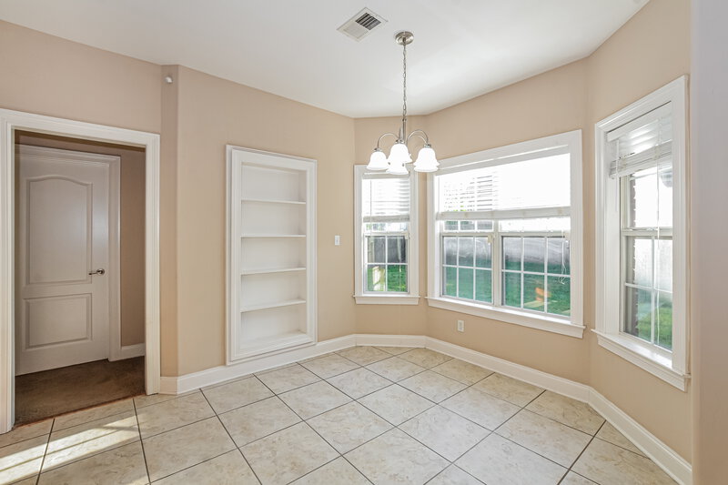 2,030/Mo, 4869 Rosebrook Cir E Southaven, MS 38672 Breakfast Nook View