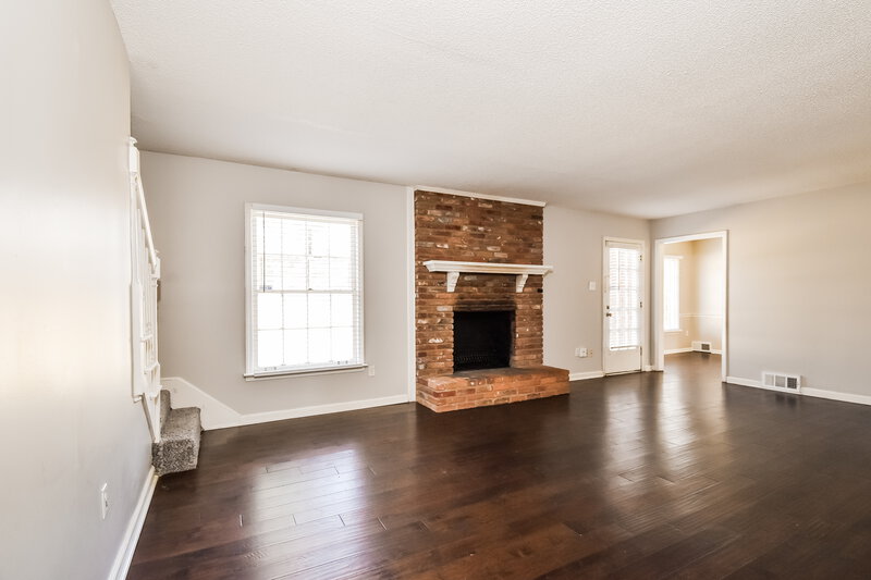 2,445/Mo, 1790 Malabar Dr Germantown, TN 38138 Living Room View